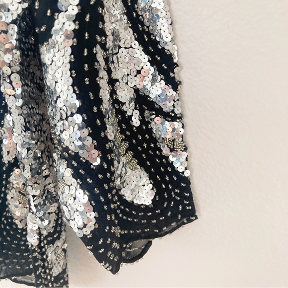 GORGEOUS VINTAGE SEQUIN TOP - Picture 8 of 10